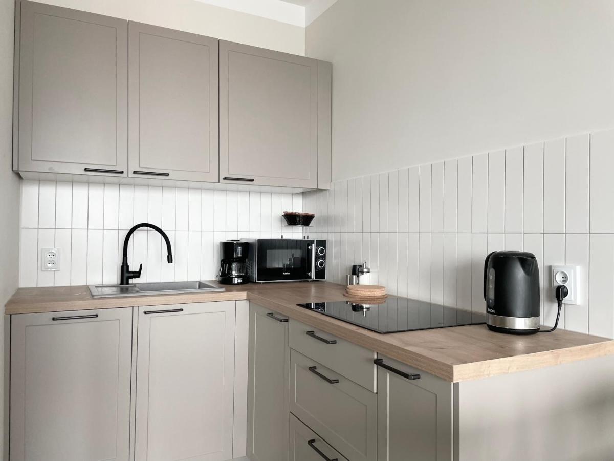 Apartament Z Balkonem Ul Portowa Kołobrzeg Esterno foto